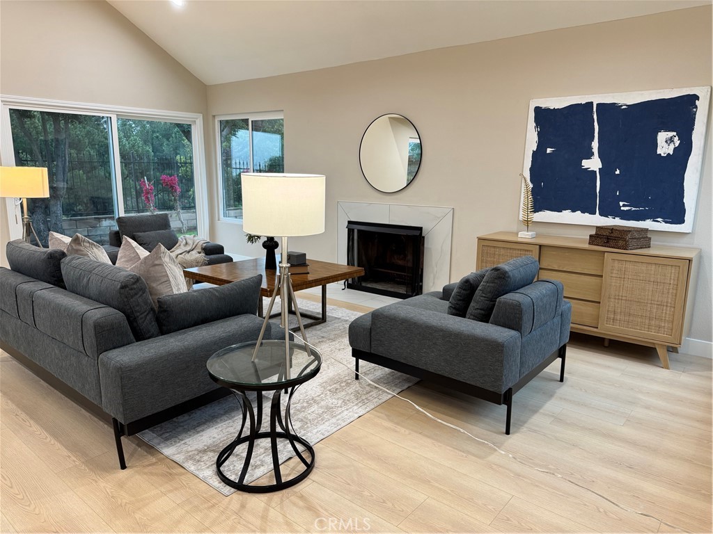 3302 Dolonita Avenue