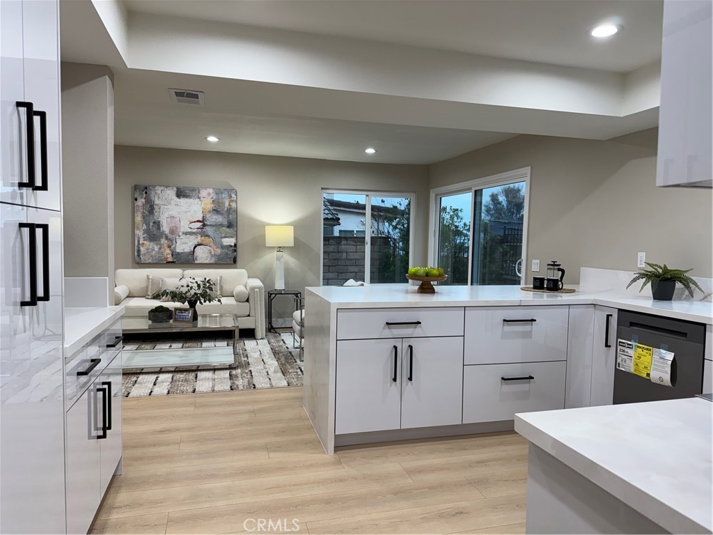 3302 Dolonita Avenue