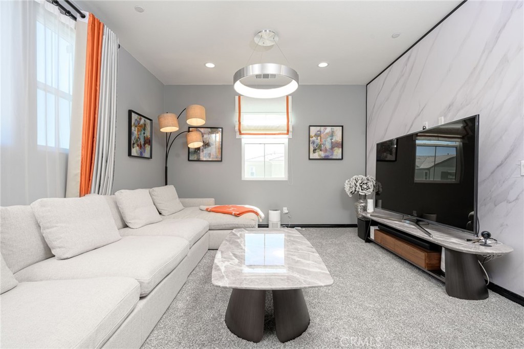 16009 Gardenhouse Avenue