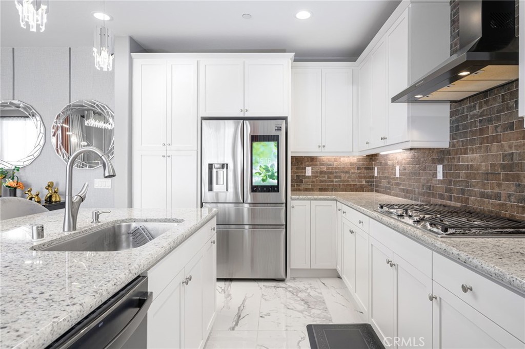 16009 Gardenhouse Avenue