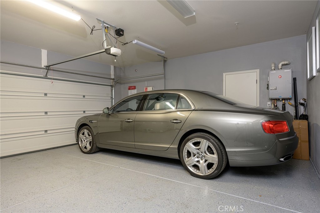 16009 Gardenhouse Avenue