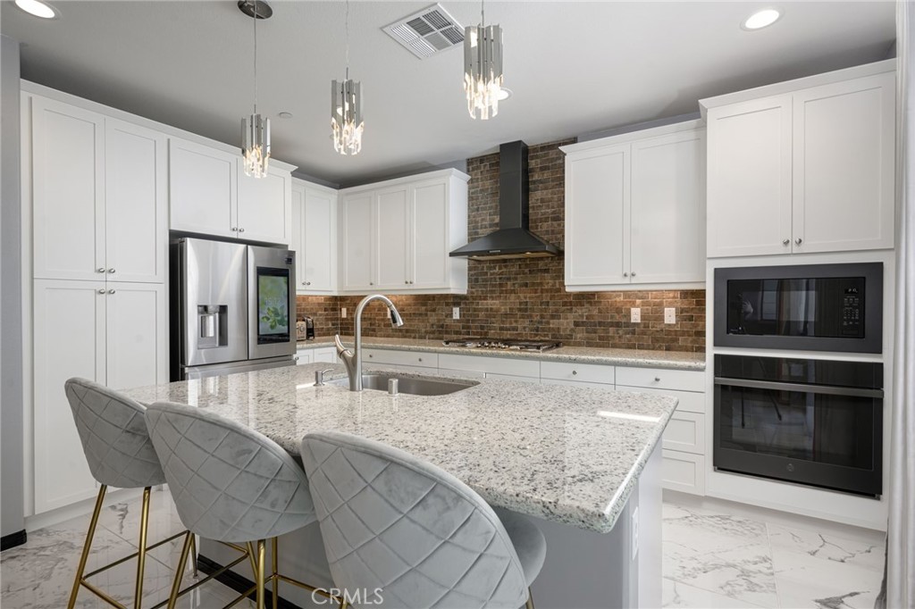 16009 Gardenhouse Avenue