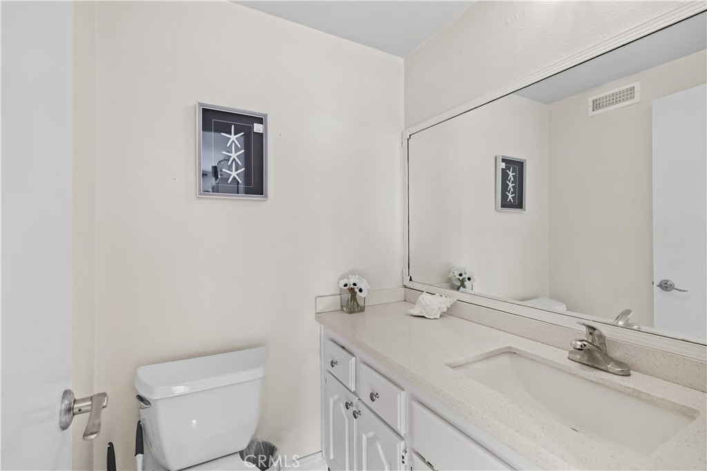 2728 Bayberry Way