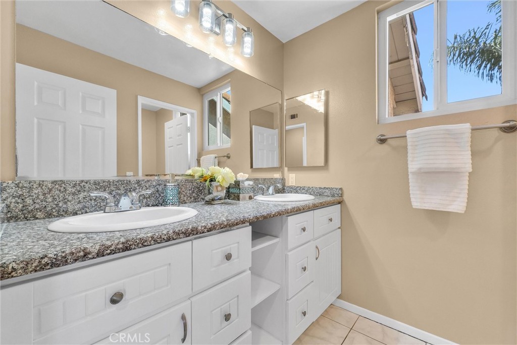 555 Fairbanks Street