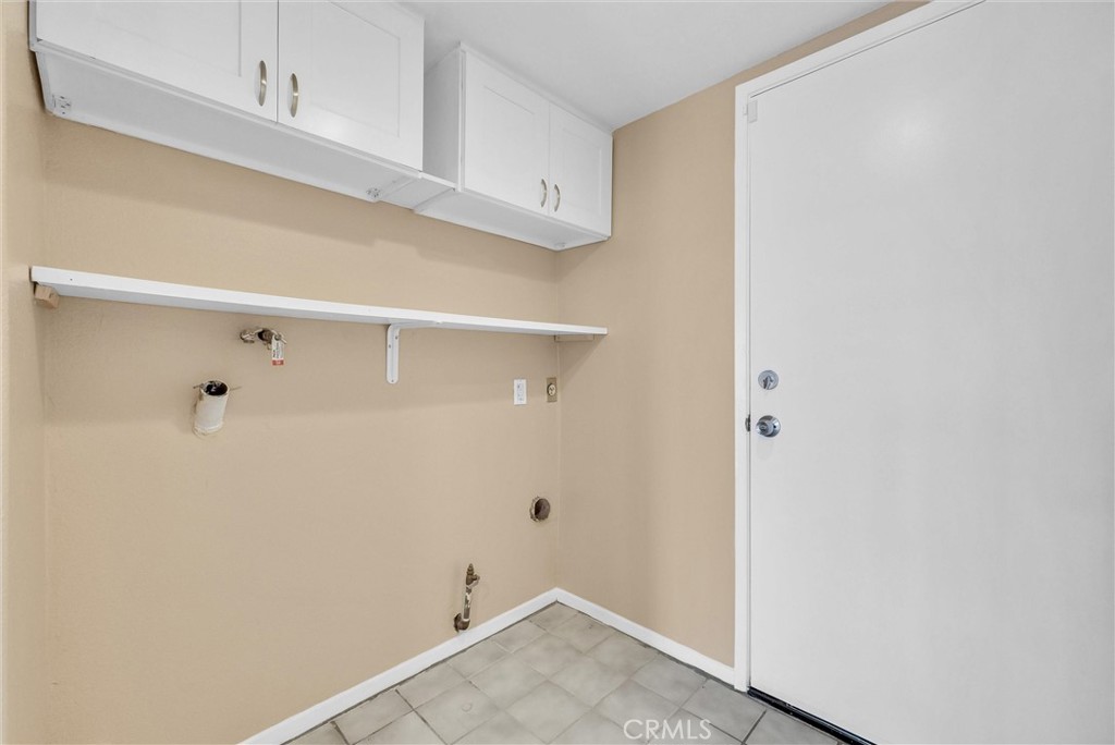 555 Fairbanks Street