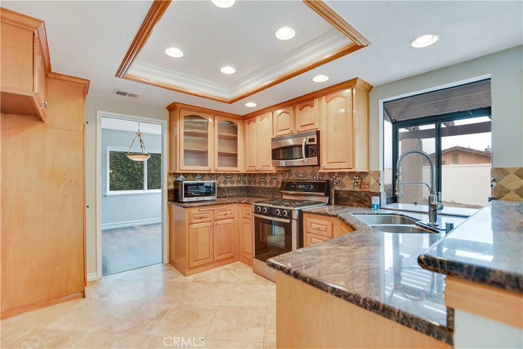 11401 Mount Ritter Street