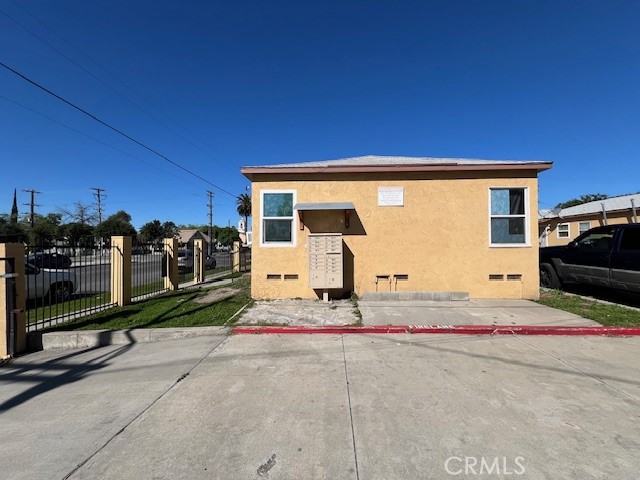 809 N Mountain View Avenue