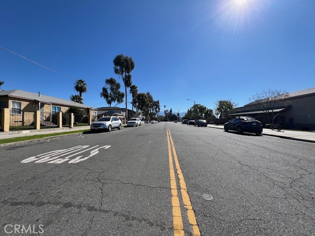 809 N Mountain View Avenue