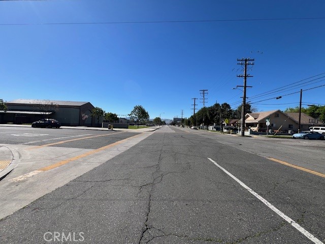 809 N Mountain View Avenue