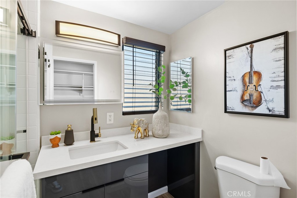 401 W 5th Street 3B