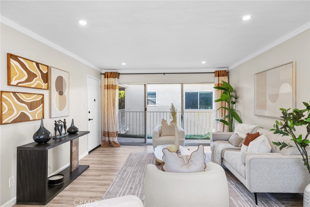 401 W 5th Street 3B