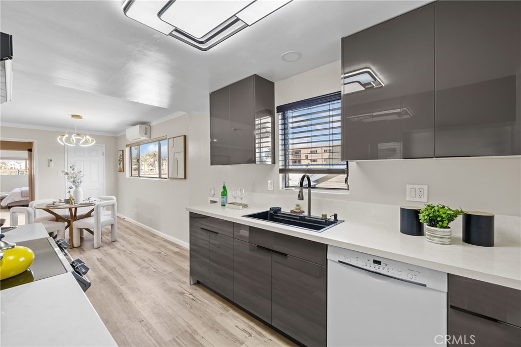 401 W 5th Street 3B
