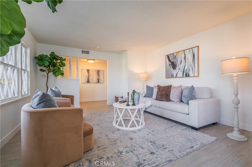 1441 Ameluxen Avenue