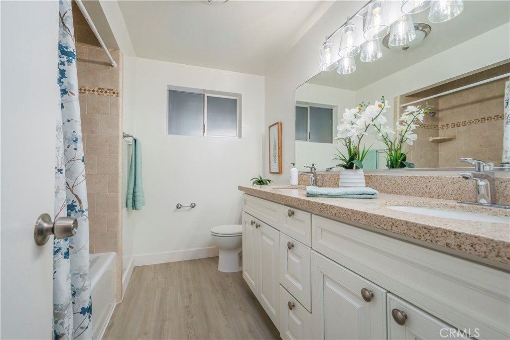 1441 Ameluxen Avenue