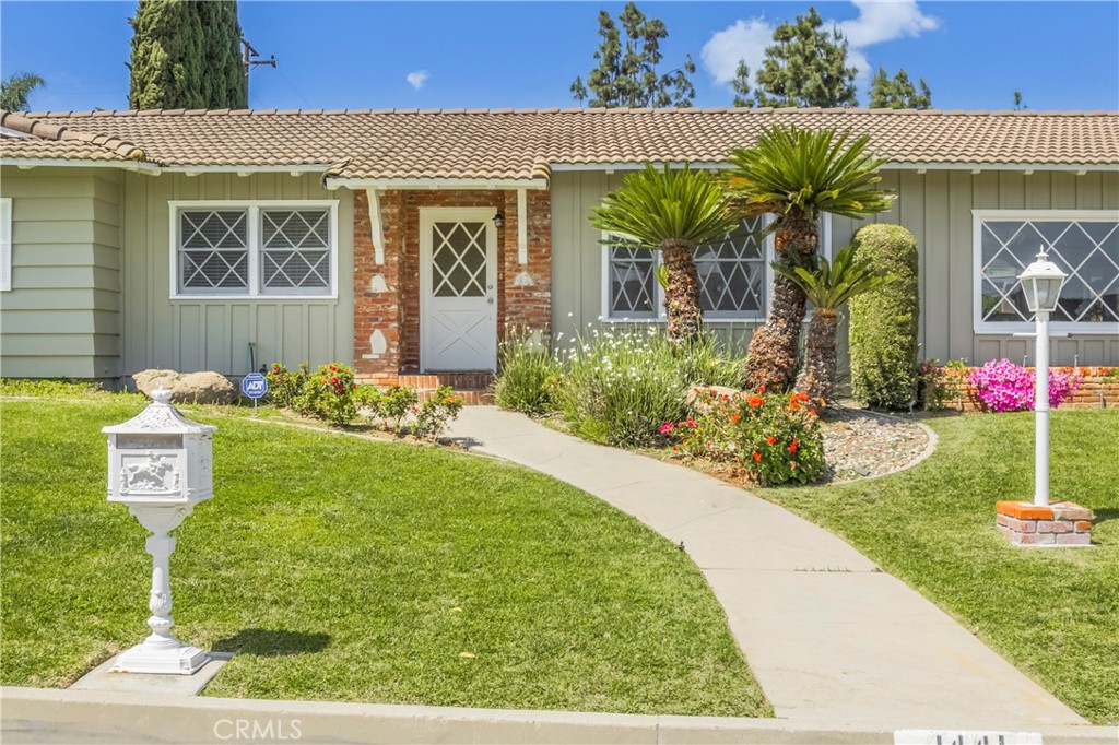 1441 Ameluxen Avenue