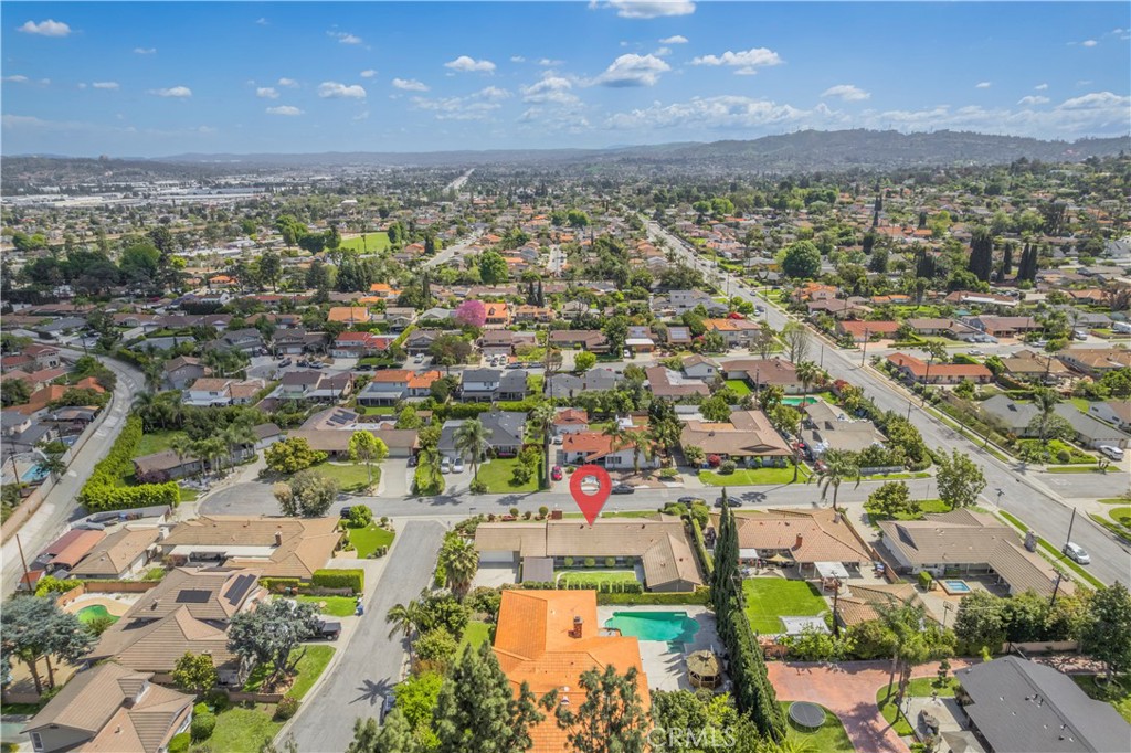 1441 Ameluxen Avenue