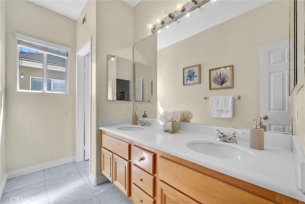 1555 Vista Dorada Place