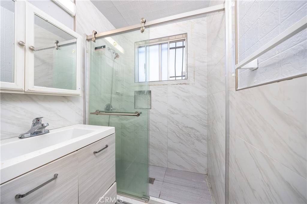 2631 Charlotte Avenue