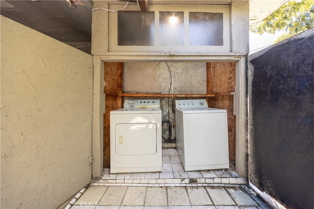 2631 Charlotte Avenue