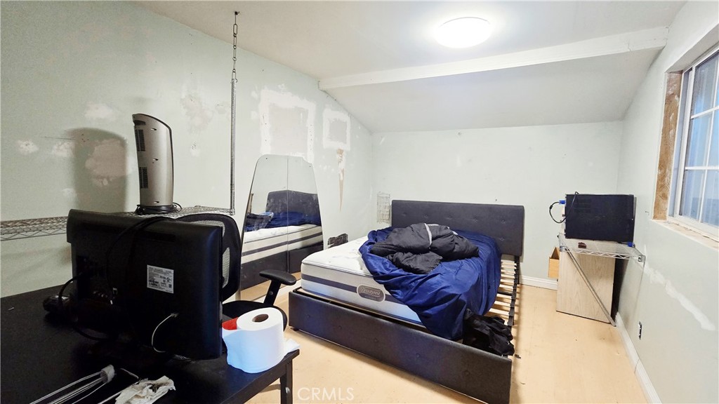 2631 Charlotte Avenue