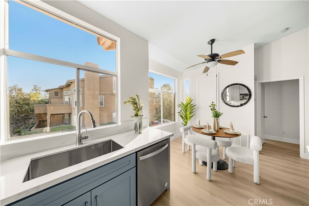 19431 Rue De Valore 44B