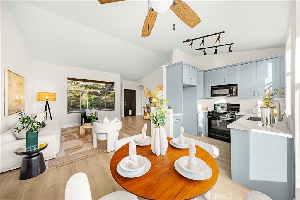 19431 Rue De Valore 44B