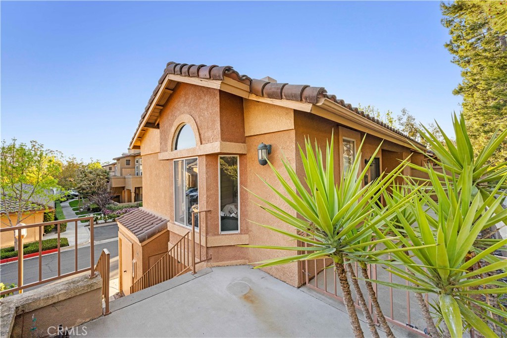 19431 Rue De Valore 44B