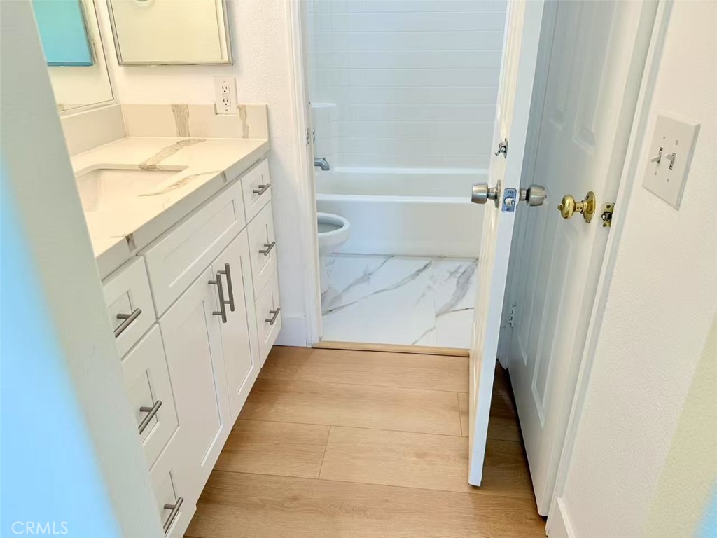 13953 Ellis Park Trail