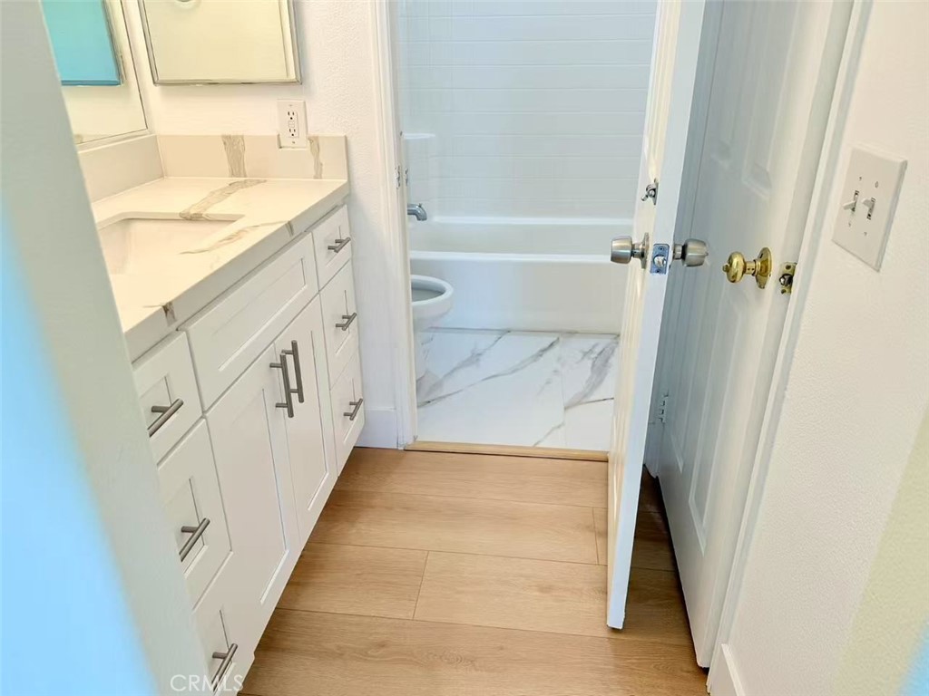 13953 Ellis Park Trail