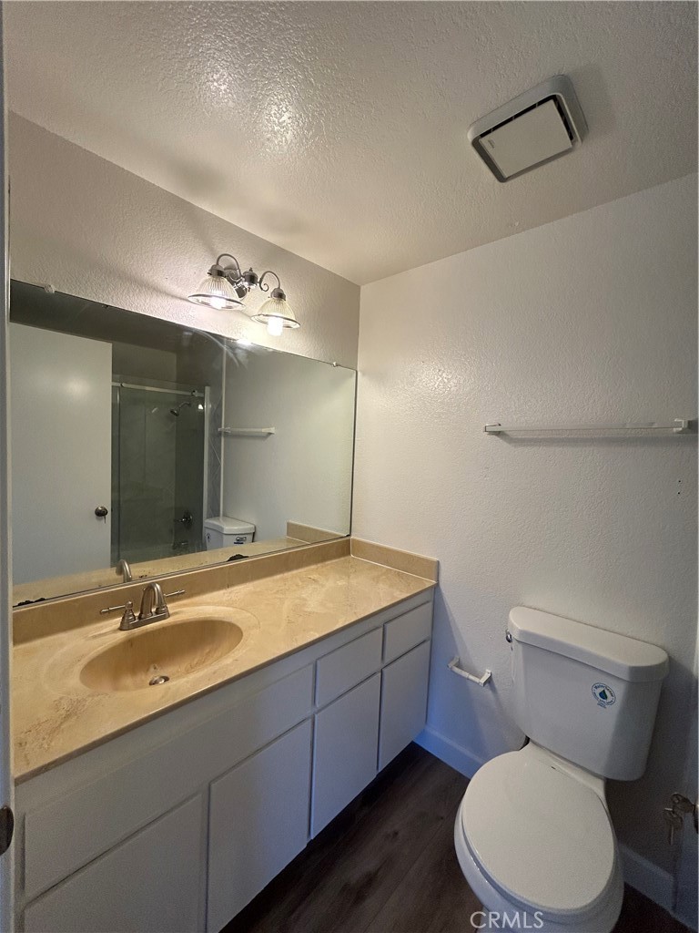 12121 Centralia Street 305