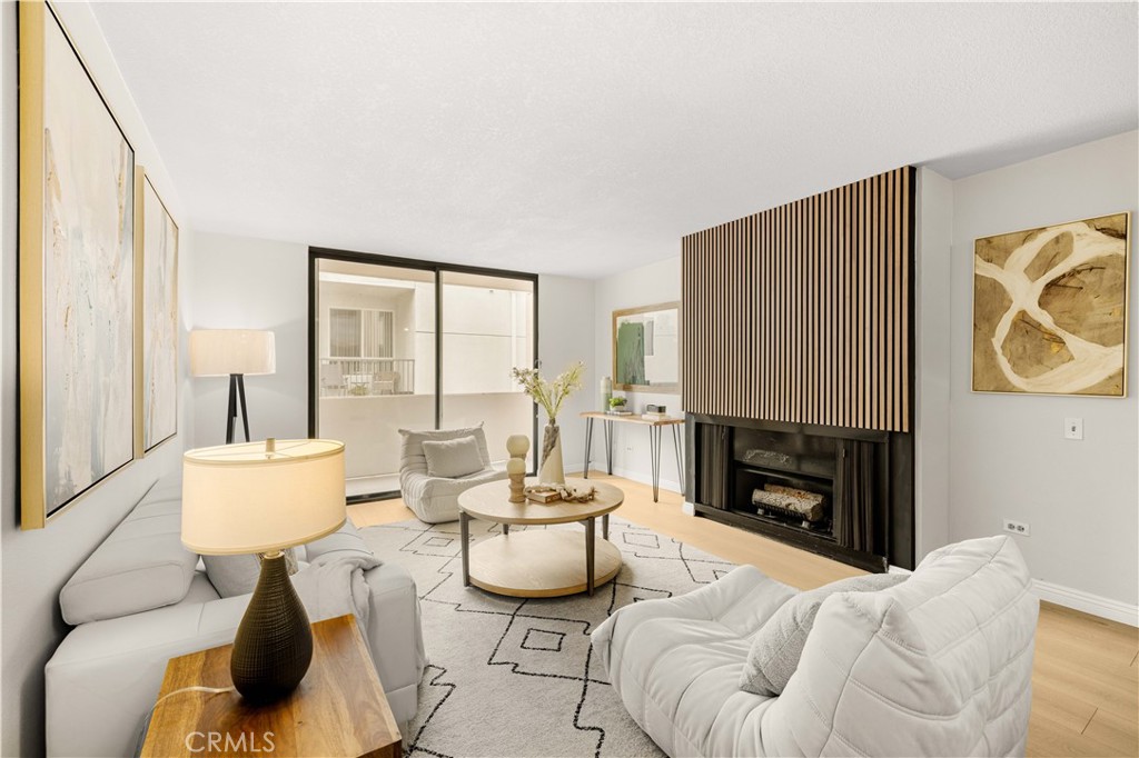421 S La Fayette Park Place 624