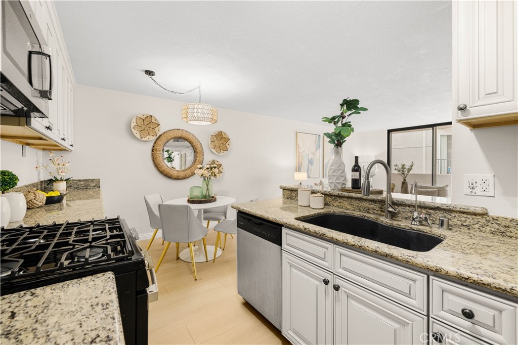 421 S La Fayette Park Place 624