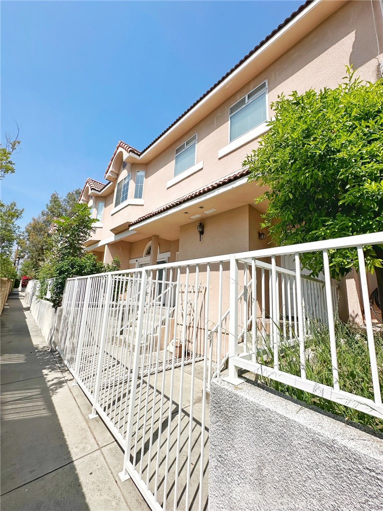 1141 Fairview Avenue B