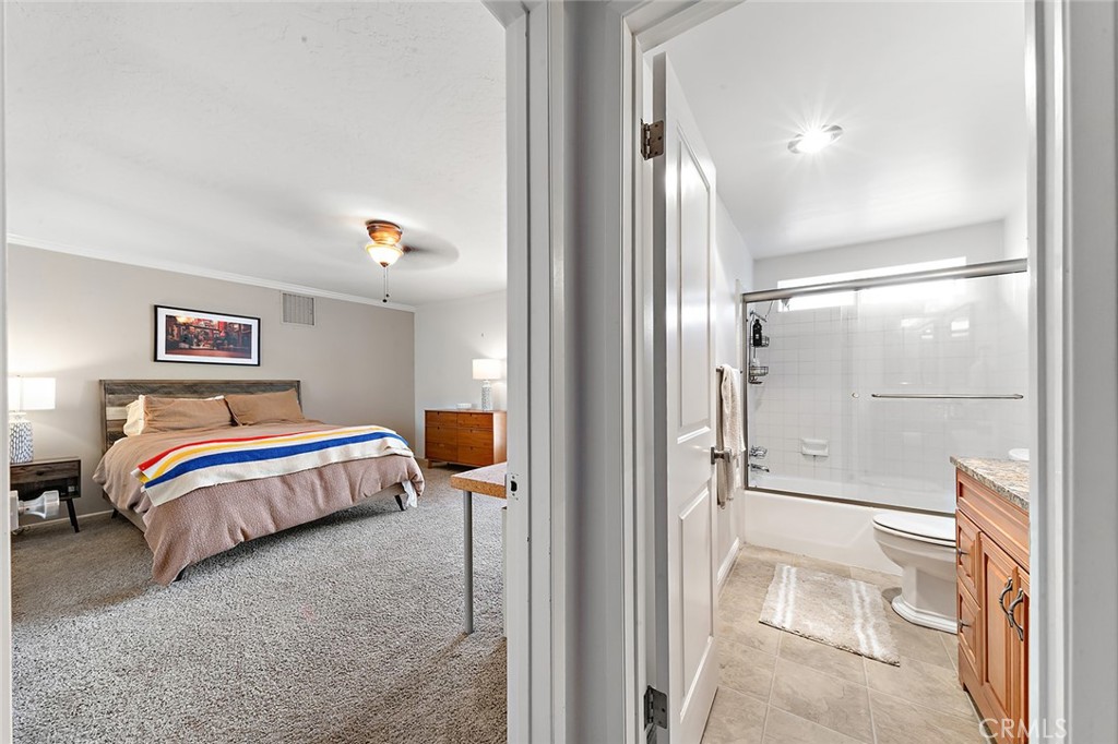665 W 24th Street 101