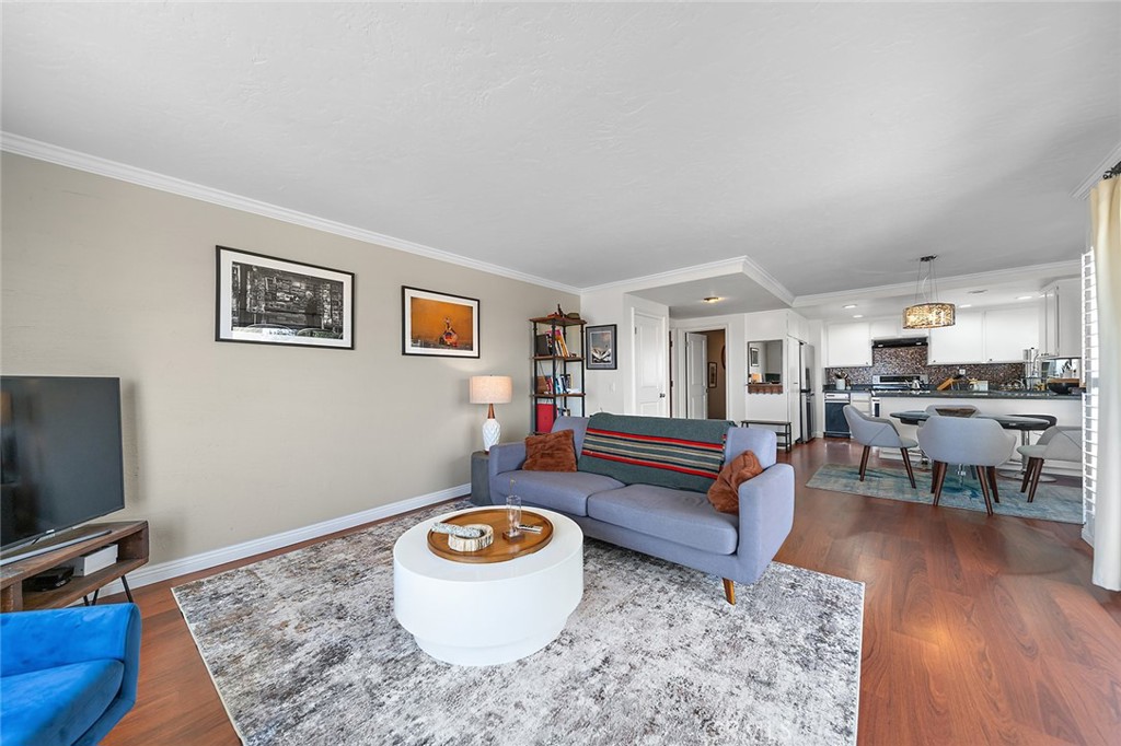 665 W 24th Street 101