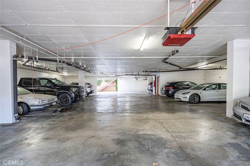665 W 24th Street 101