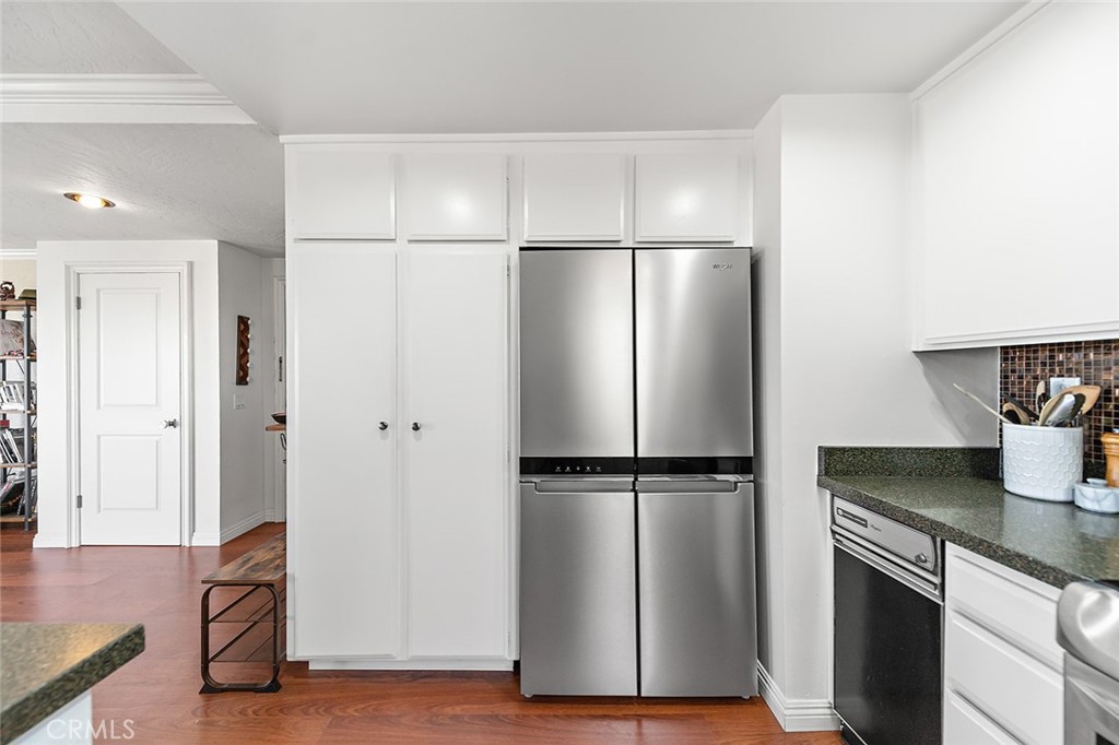 665 W 24th Street 101