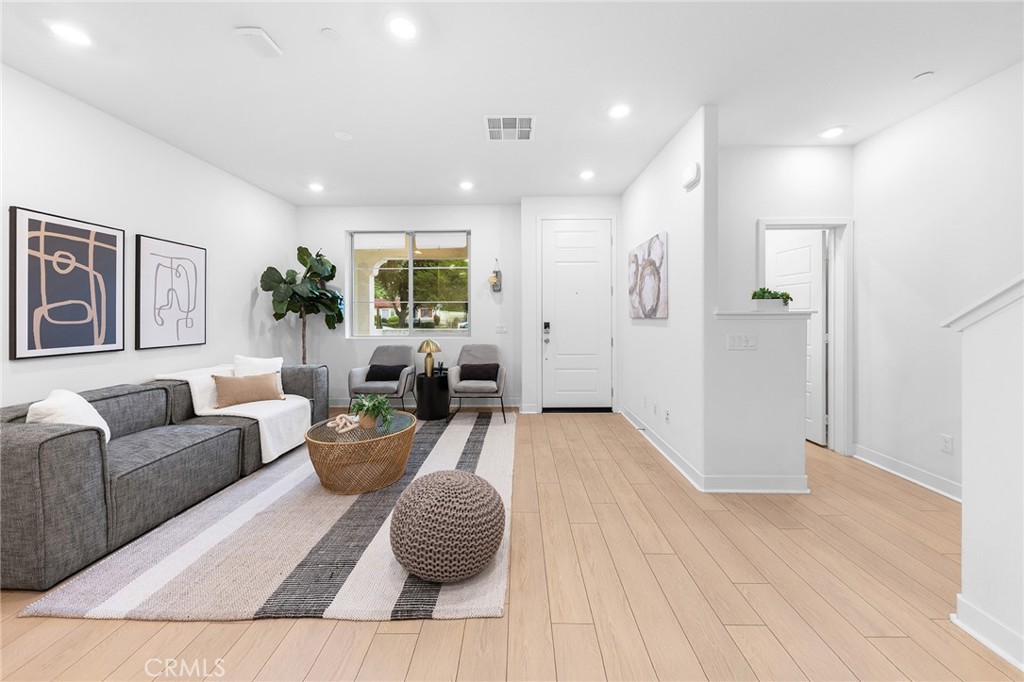 2616 Winston Court