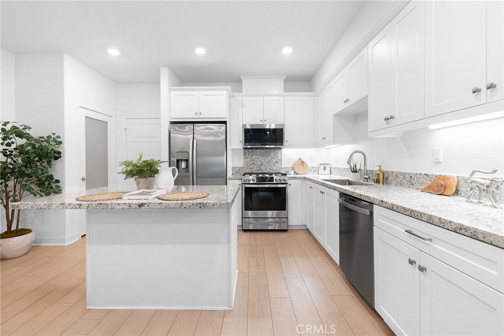 2616 Winston Court