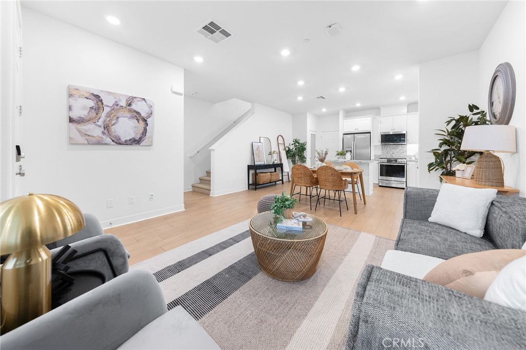 2616 Winston Court