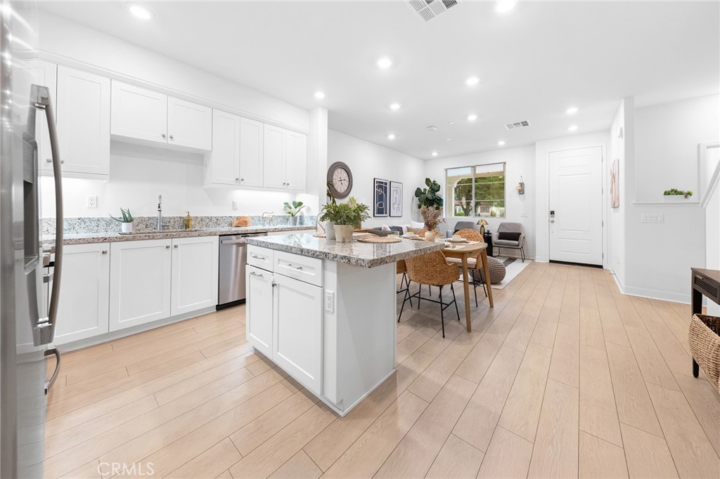 2616 Winston Court