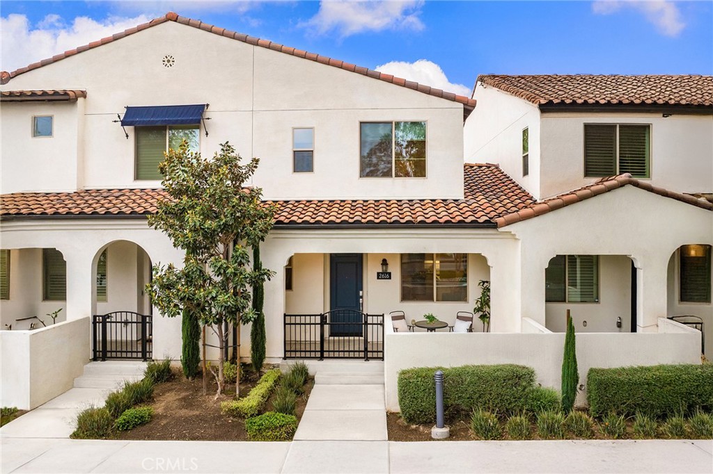 2616 Winston Court