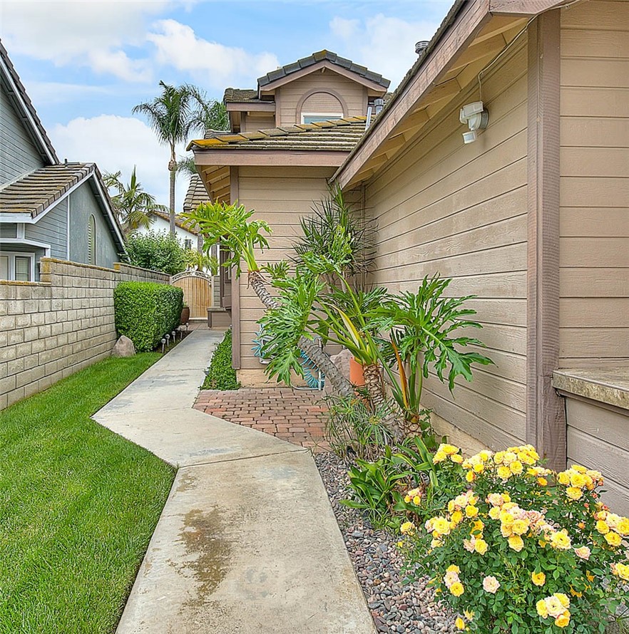 5951 Crestmont Drive