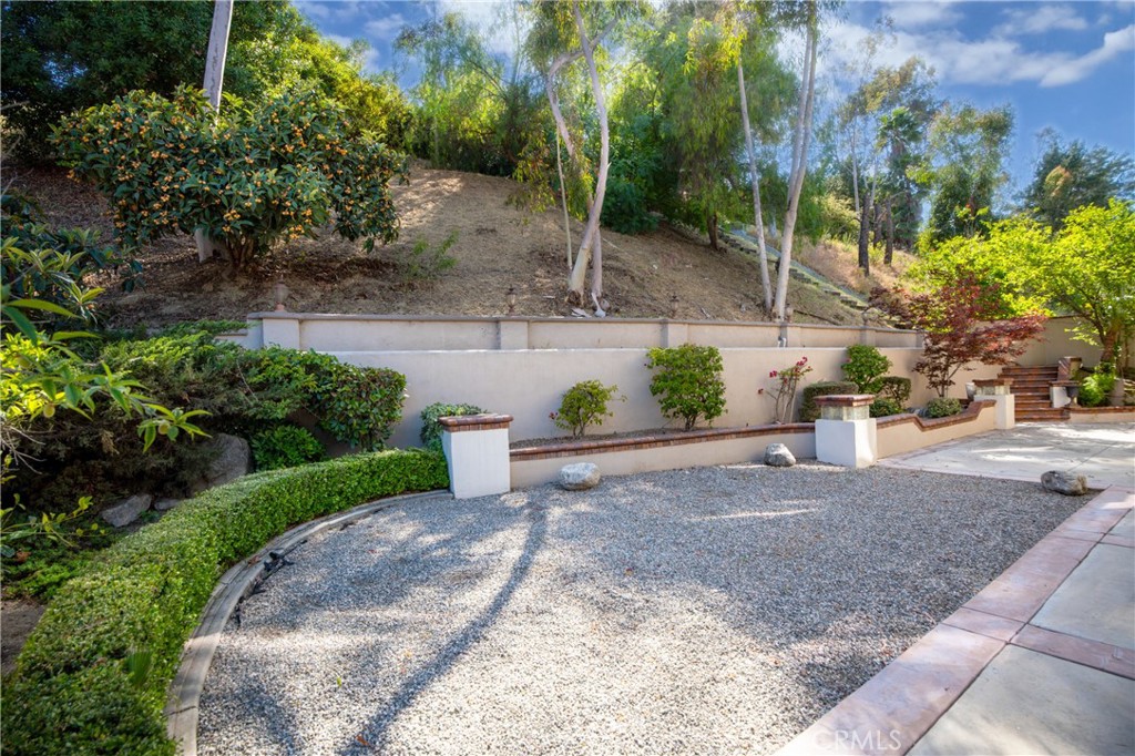 2767 Saleroso Drive