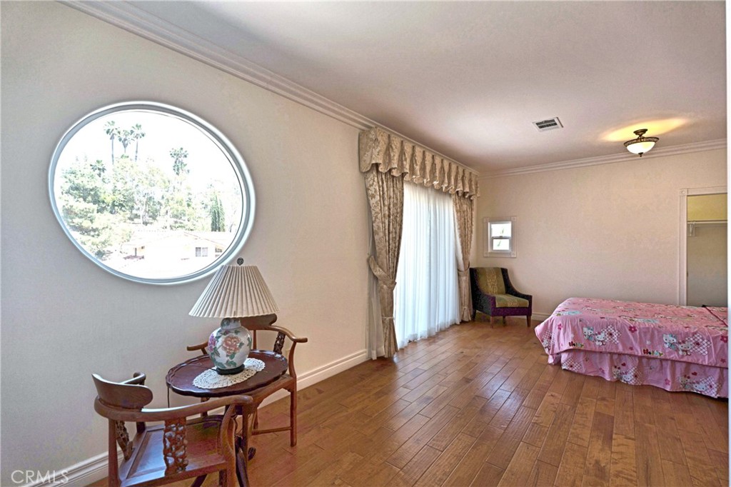 2767 Saleroso Drive