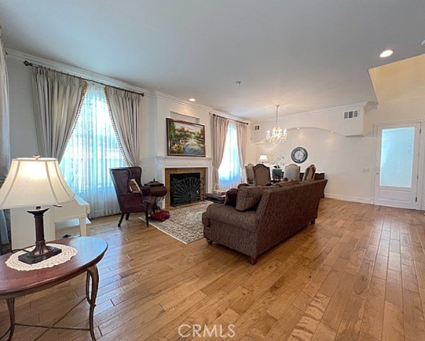 2767 Saleroso Drive