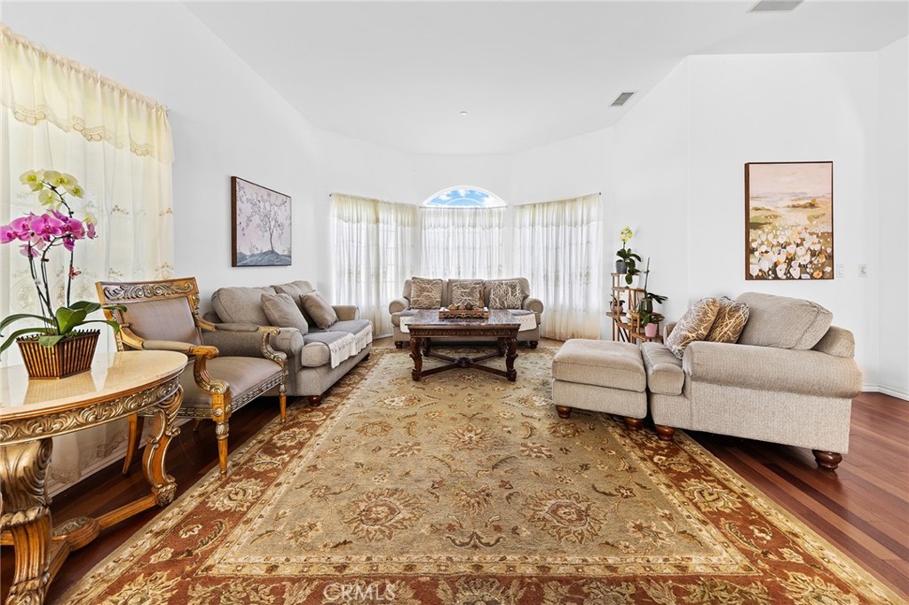 1036 Alpine Court
