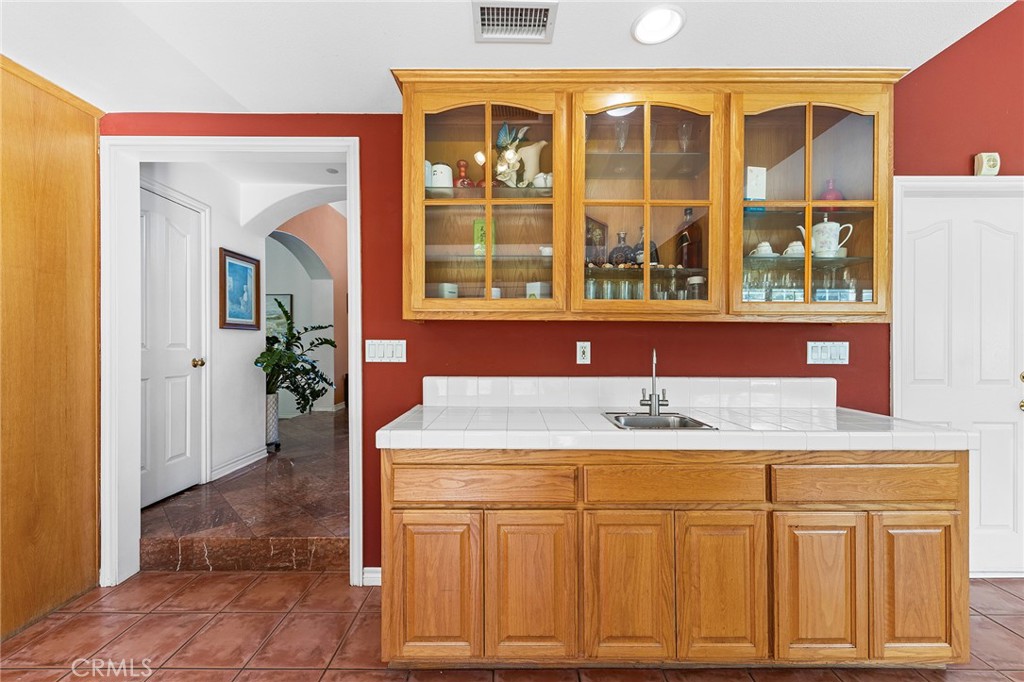 1036 Alpine Court