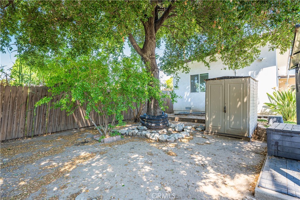 1921 Valemont Avenue