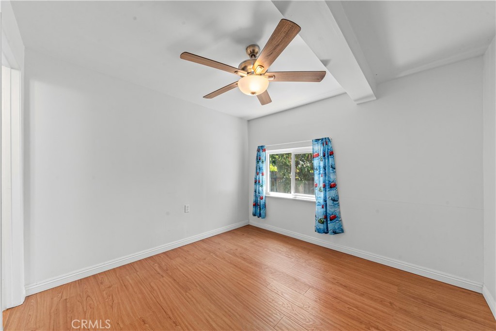 1921 Valemont Avenue